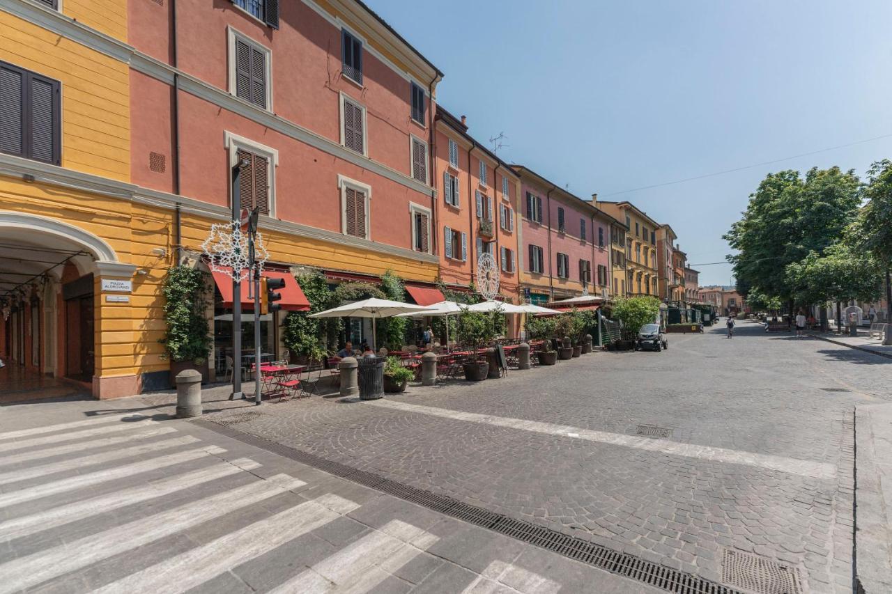 Aldrovandi Luxury Suites And Apartment ボローニャ エクステリア 写真
