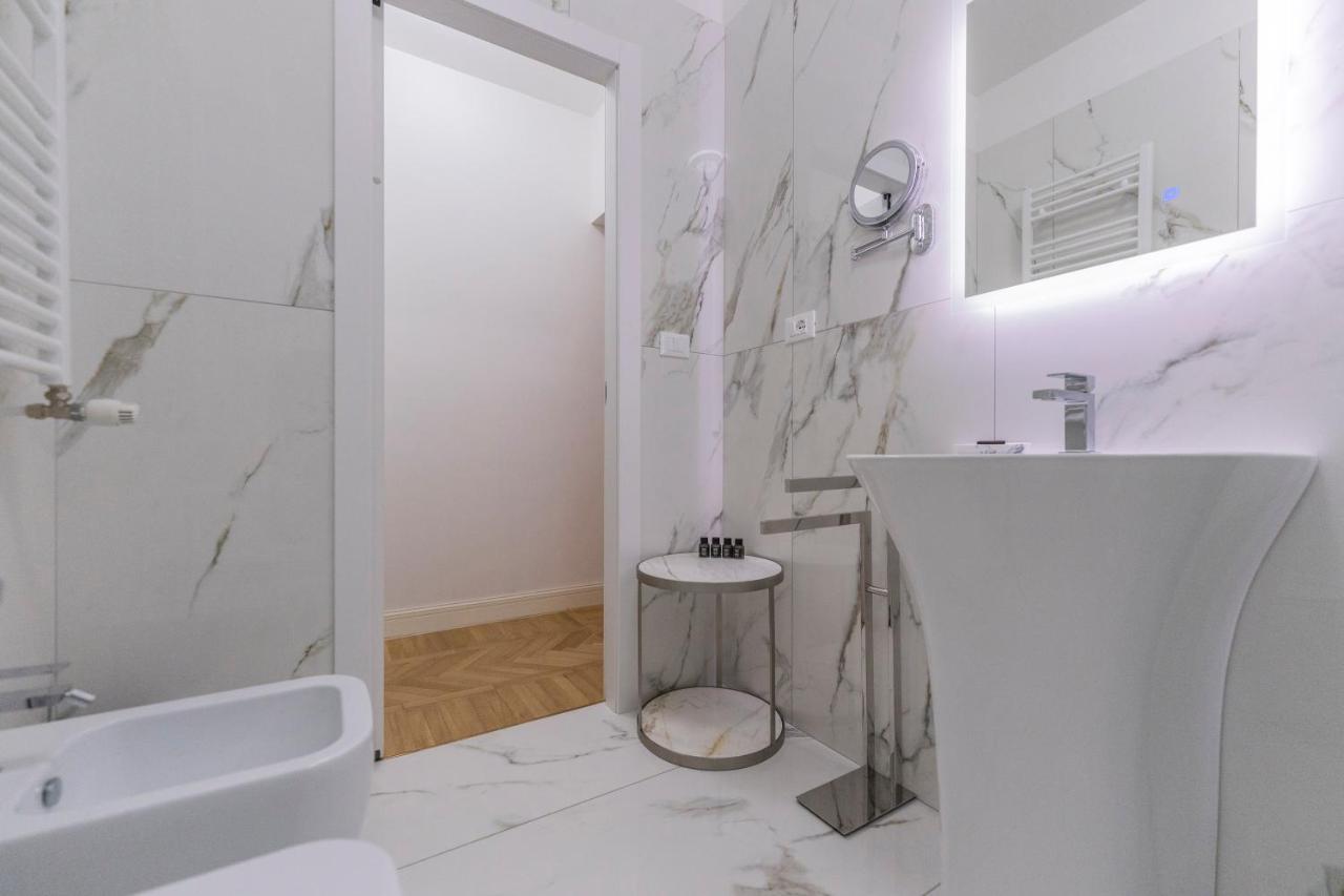 Aldrovandi Luxury Suites And Apartment ボローニャ エクステリア 写真