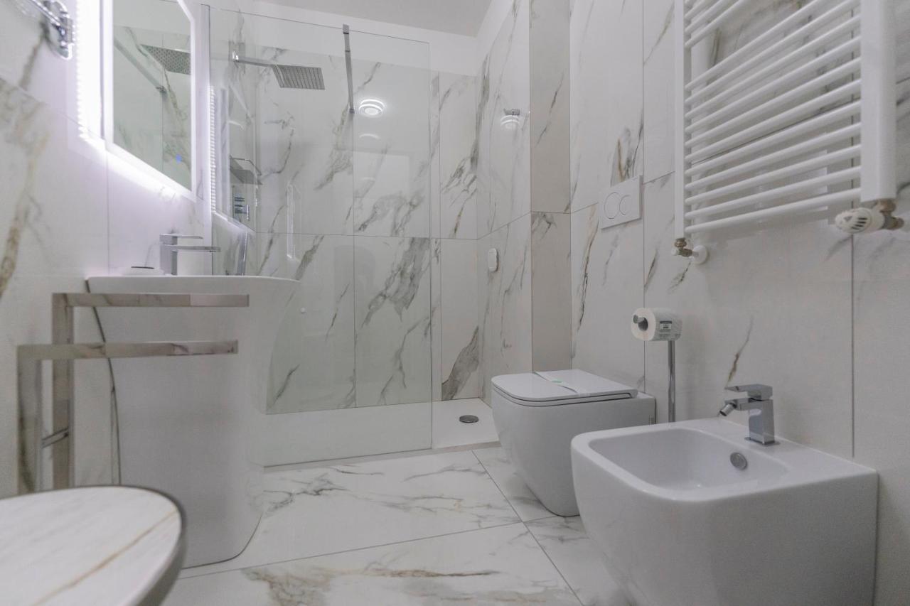 Aldrovandi Luxury Suites And Apartment ボローニャ エクステリア 写真