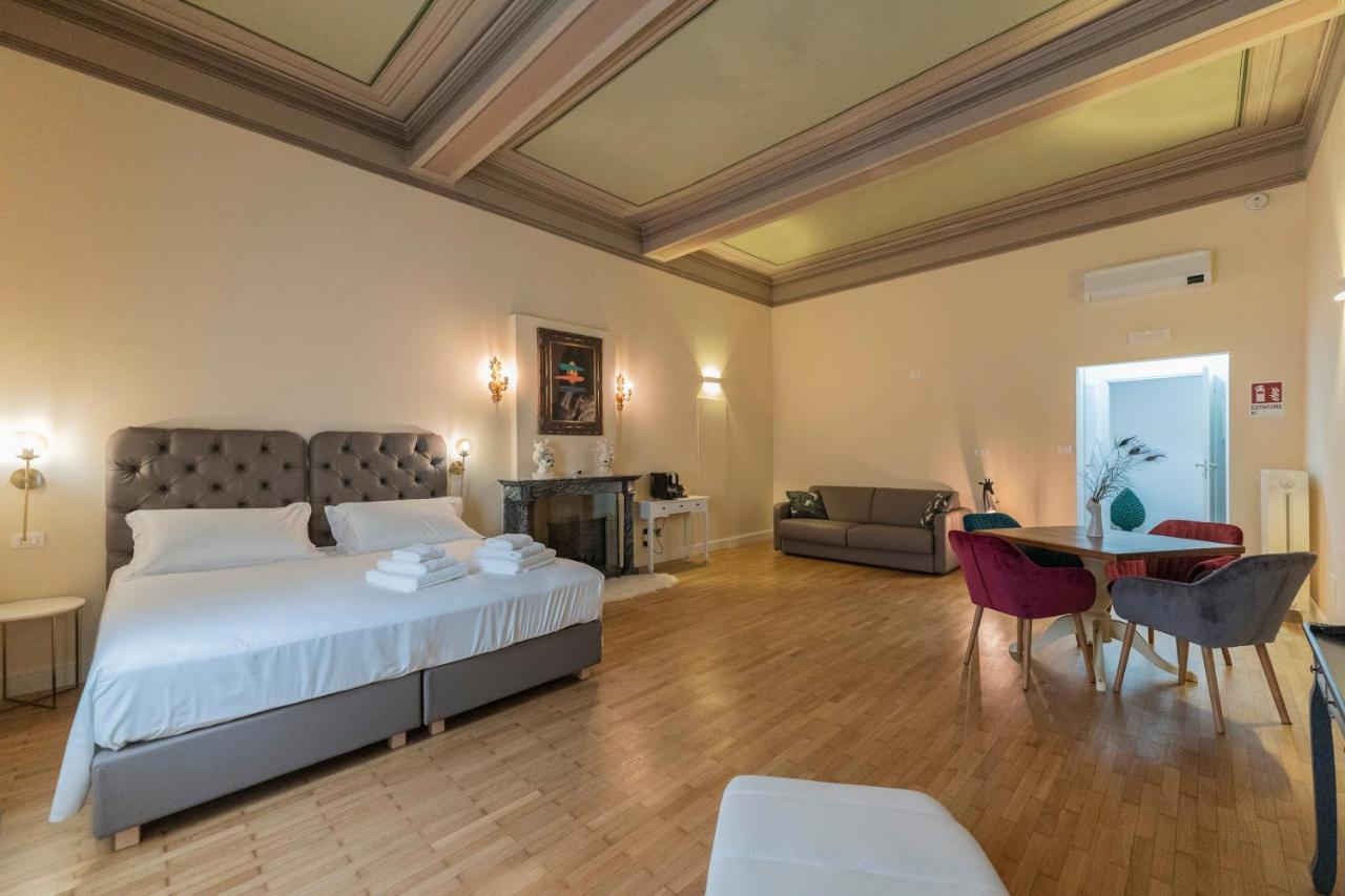 Aldrovandi Luxury Suites And Apartment ボローニャ エクステリア 写真