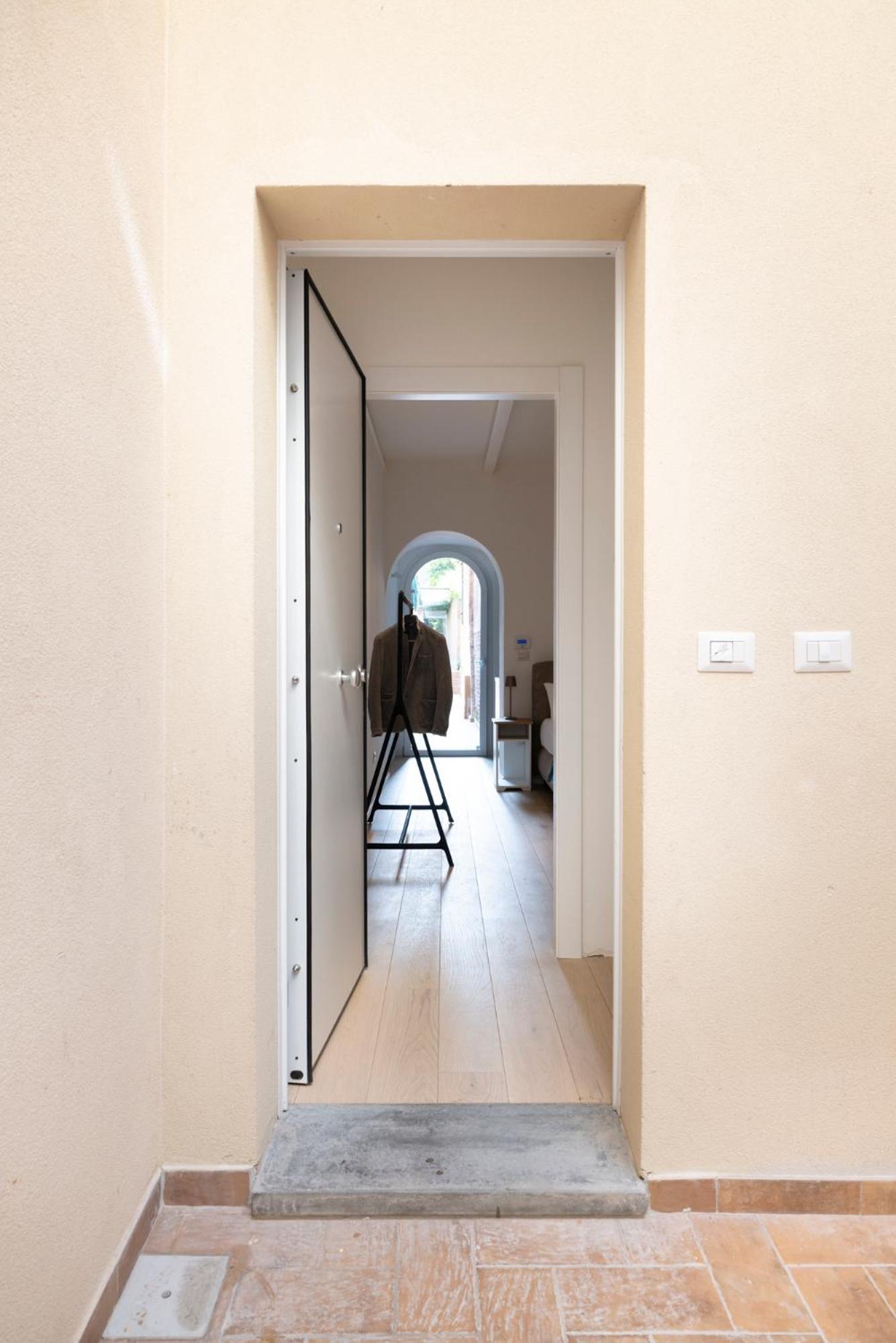 Aldrovandi Luxury Suites And Apartment ボローニャ エクステリア 写真