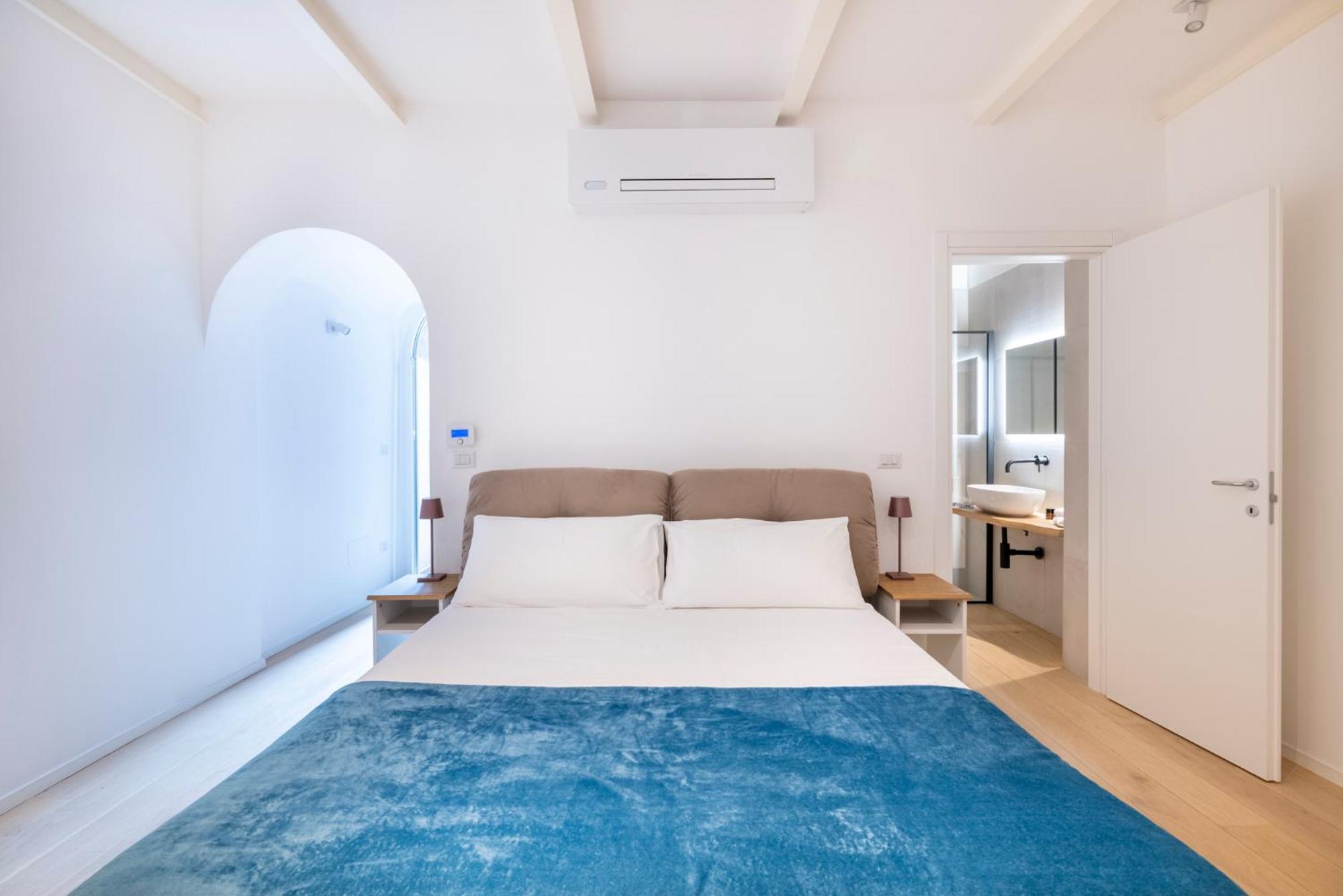 Aldrovandi Luxury Suites And Apartment ボローニャ エクステリア 写真