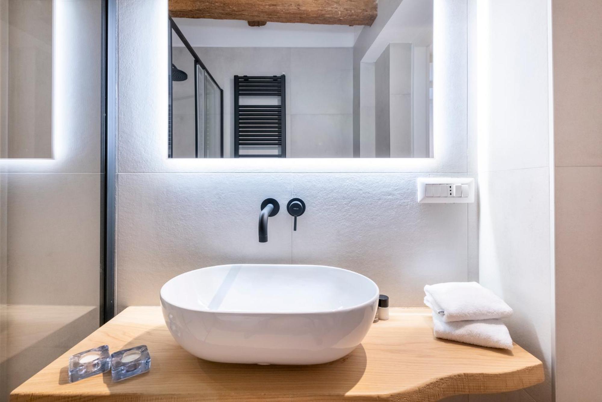Aldrovandi Luxury Suites And Apartment ボローニャ エクステリア 写真